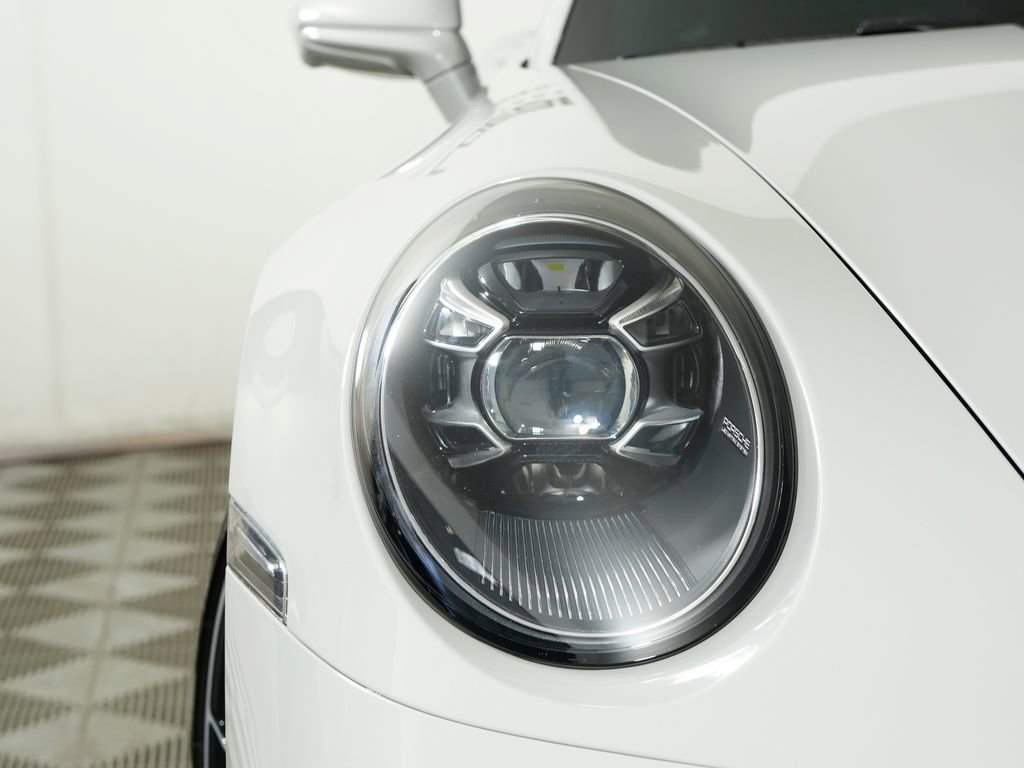 Certified 2022 Porsche 911 Turbo S AWD/4WD image 11