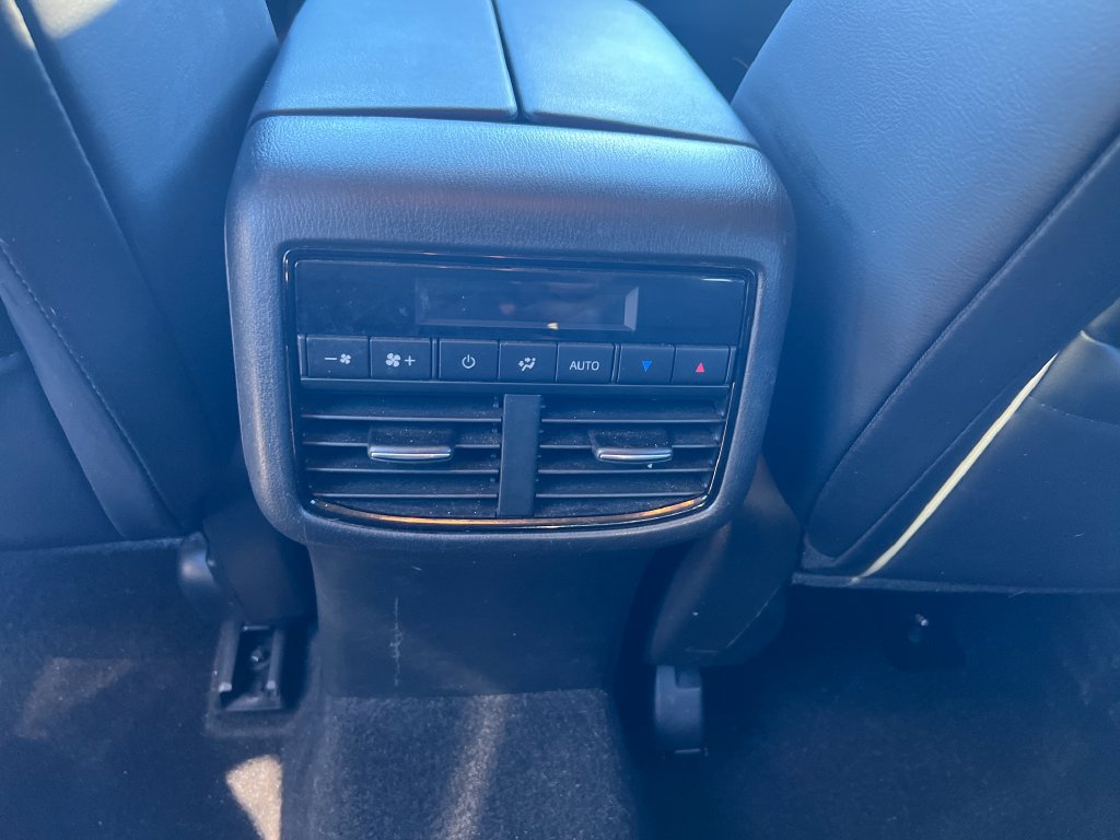 Used 2023 MAZDA CX-9 Touring Plus AWD/4WD image 13