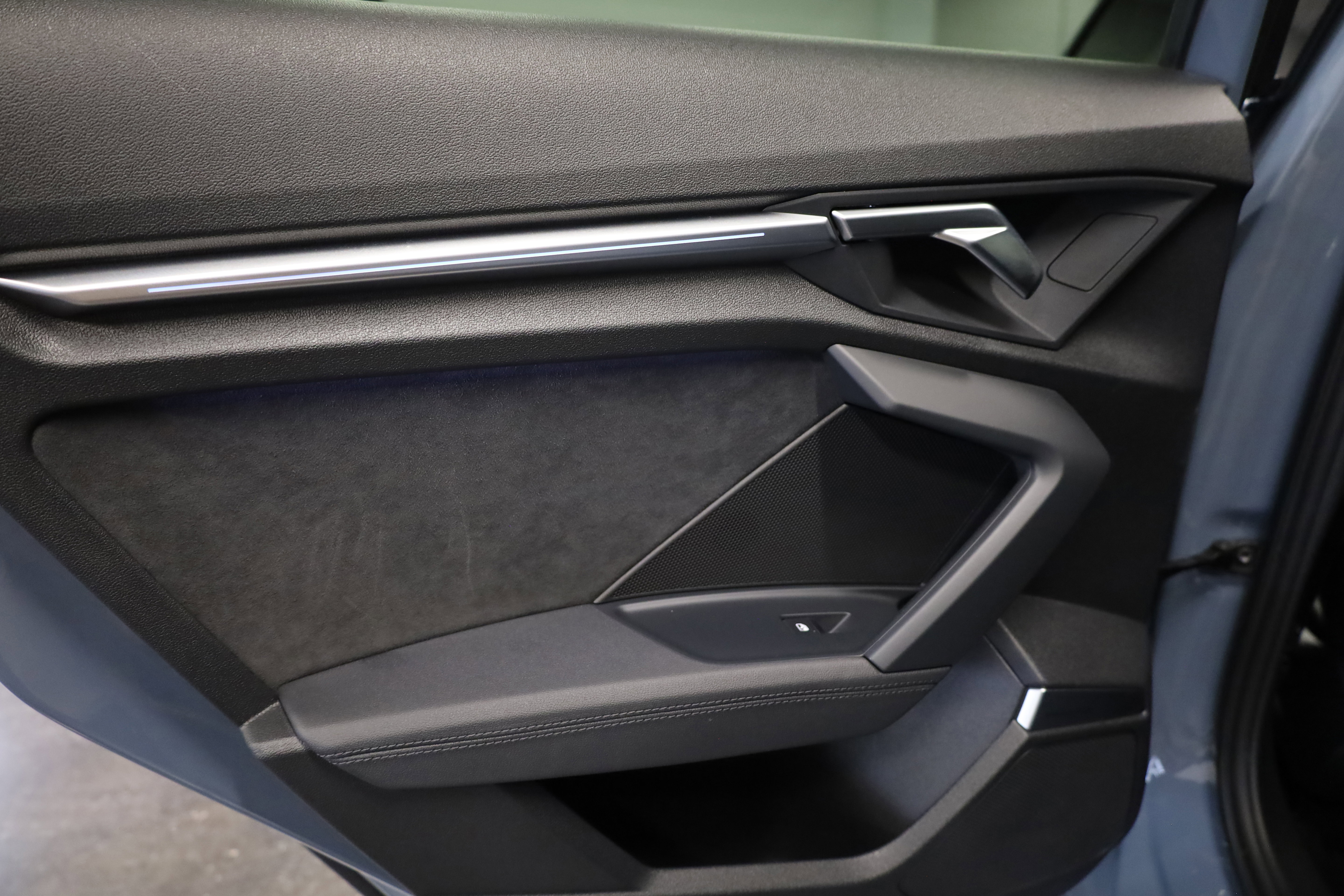 Used 2023 Audi RS 3 w/ RS Technology Package image 36