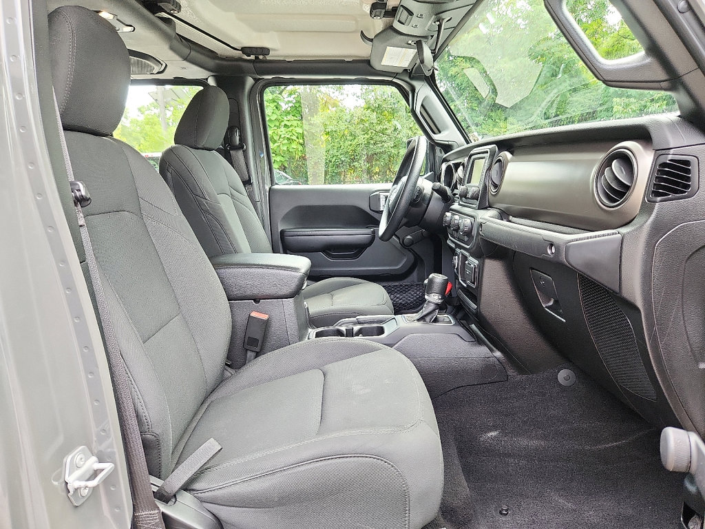 Used 2021 Jeep Gladiator Sport image 13