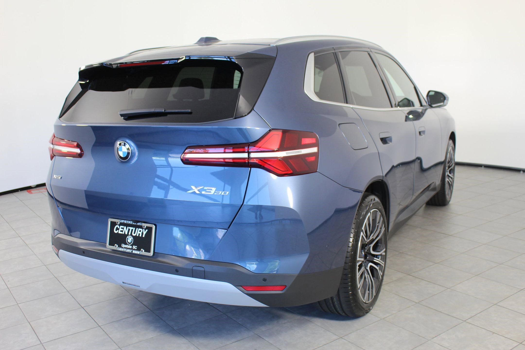 Used 2025 BMW X3 xDrive30i w/ Premium Package image 8