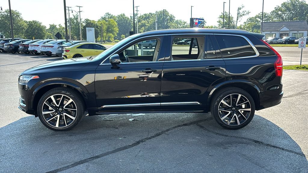 Certified 2023 Volvo XC90 B6 Plus w/ Protection Package Premier AWD/4WD image 3