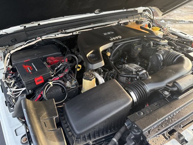 Used 2018 Jeep Wrangler Unlimited Sport S image 44