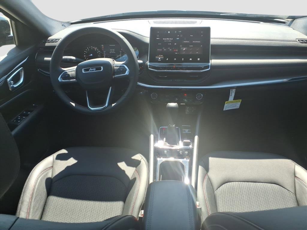 Used 2024 Jeep Compass Trailhawk w/ Sun and Sound Group image 9