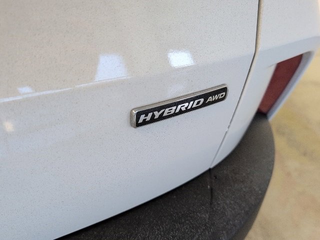 Used 2020 Ford Escape Titanium image 33