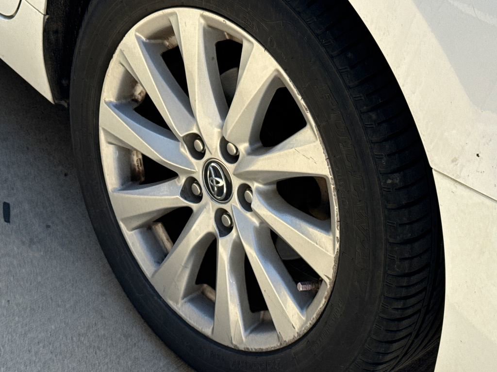 Used 2019 Toyota Camry LE image 8