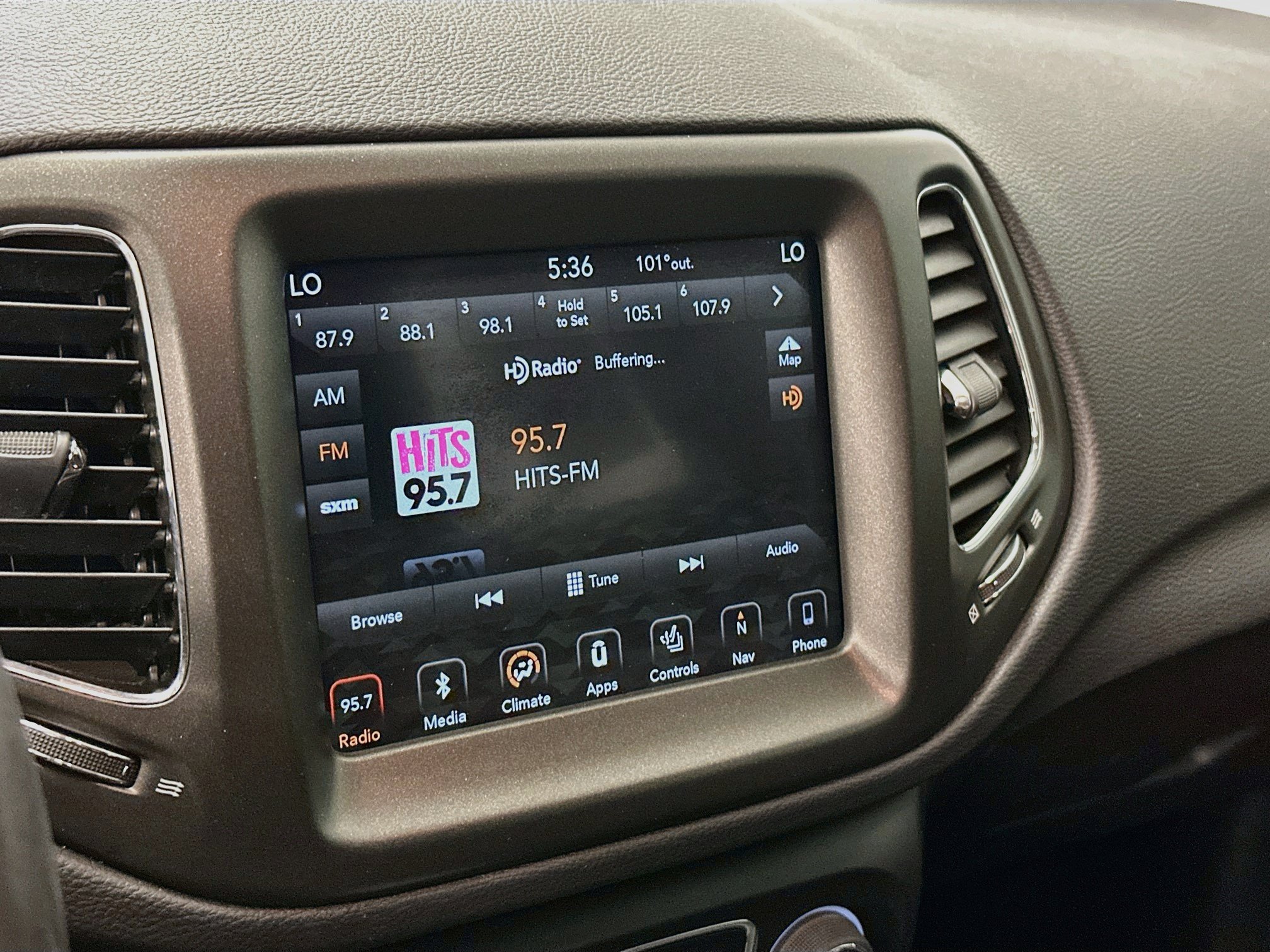 Used 2019 Jeep Compass Trailhawk w/ Cold Weather Group AWD/4WD image 21