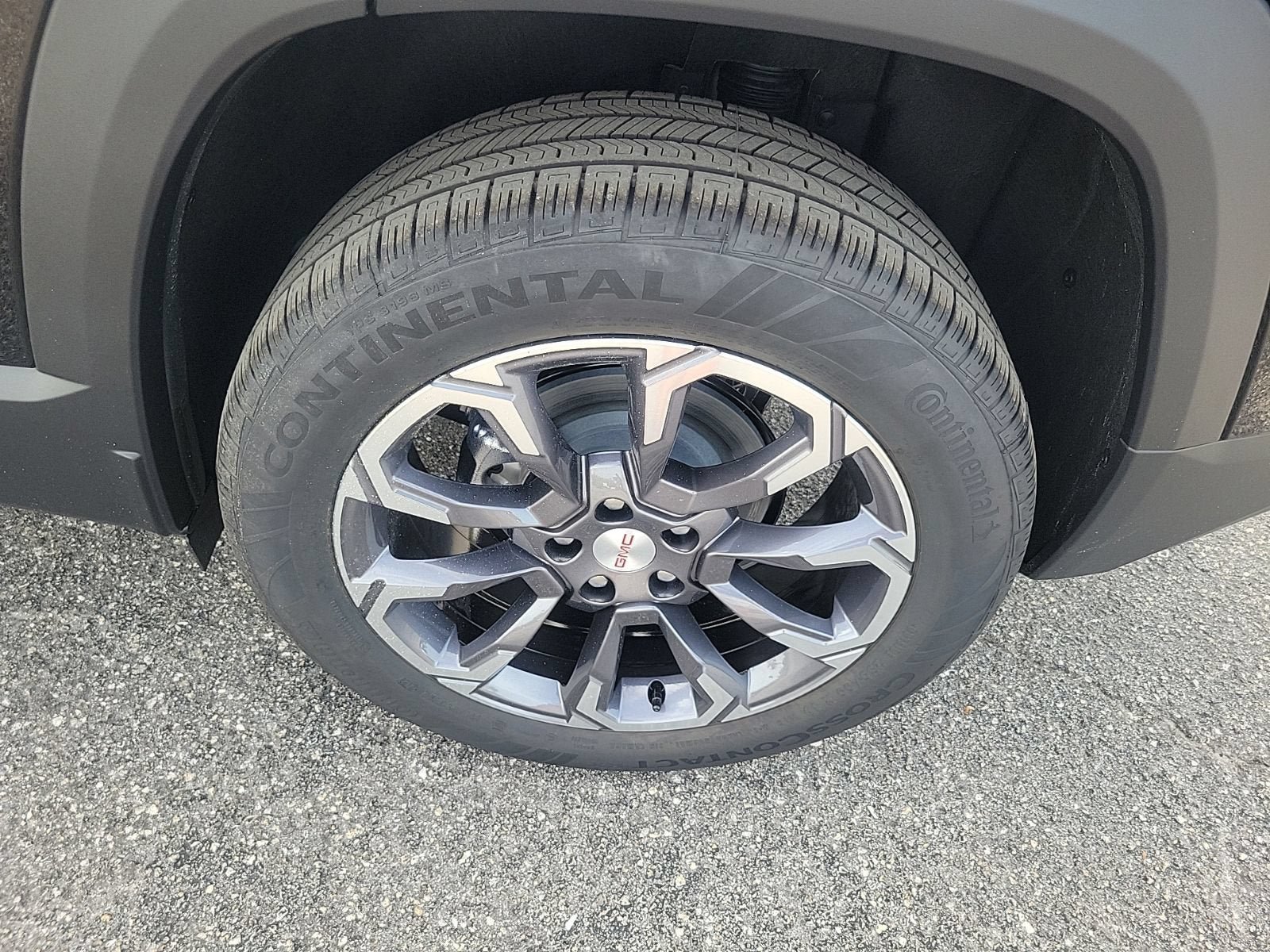 New 2027 GMC Terrain Elevation w/ Elevation Premium Package FWD image 8