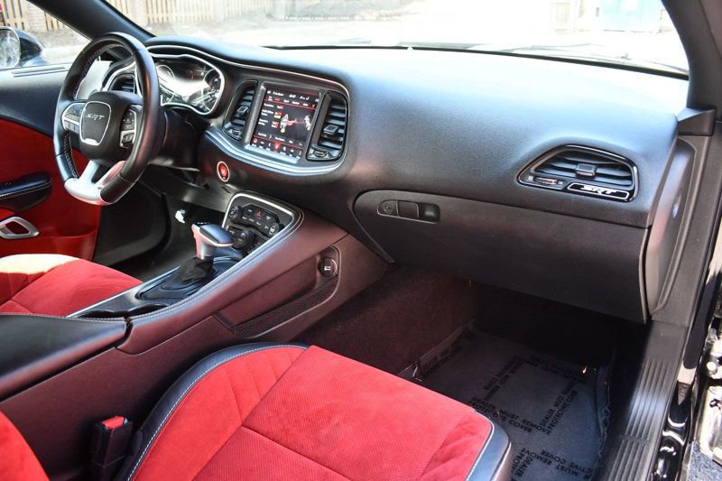 Used 2018 Dodge Challenger SRT w/ Technology Group image 26