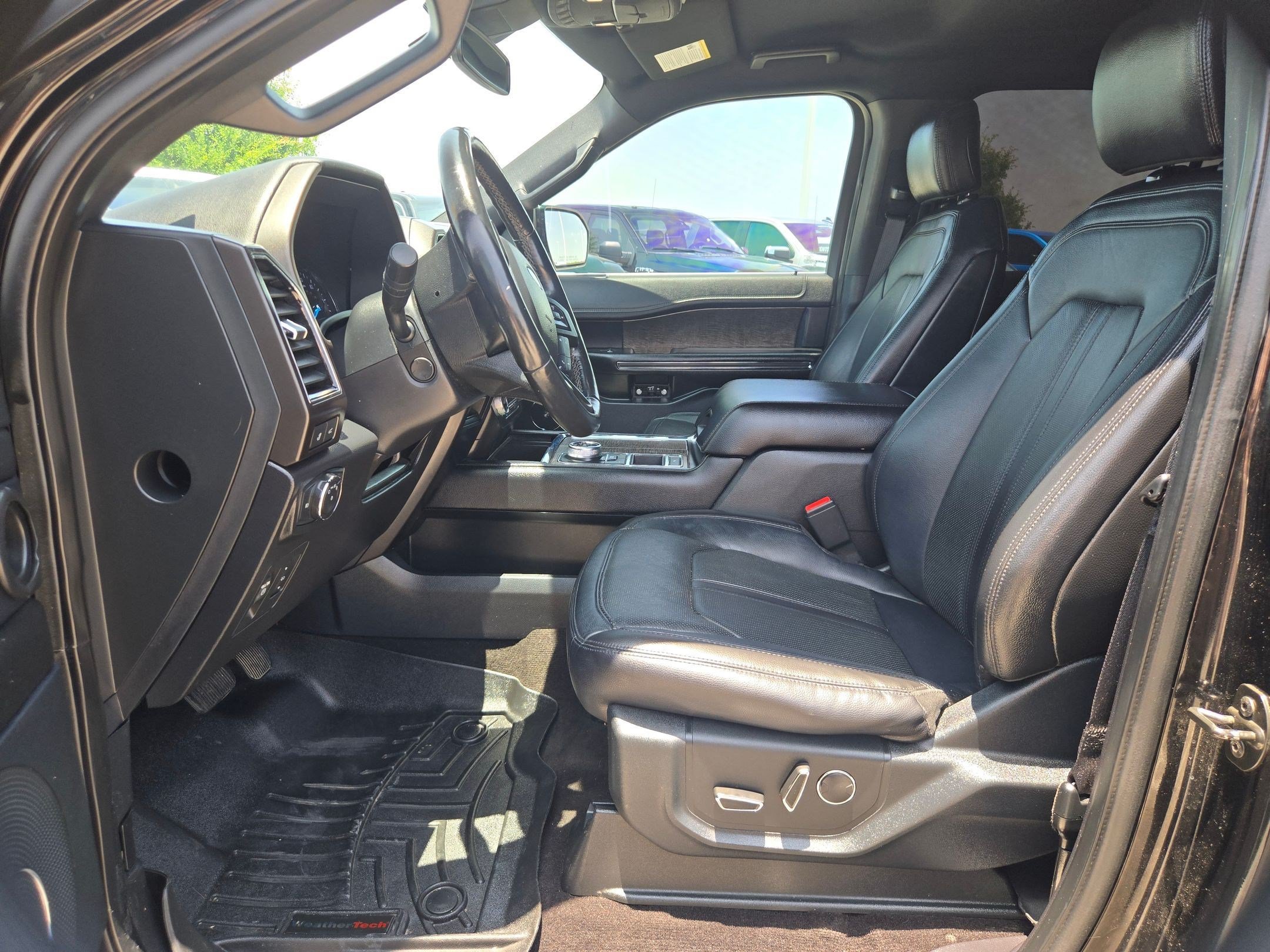 Used 2018 Ford Expedition Limited w/ Driver Assistance Package RWD image 9