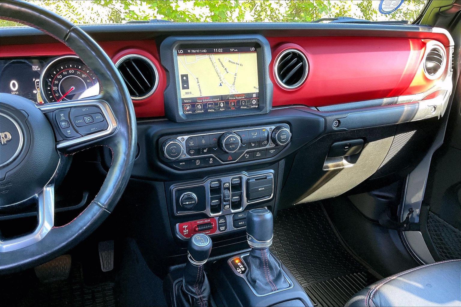 Used 2020 Jeep Gladiator Rubicon AWD/4WD image 6
