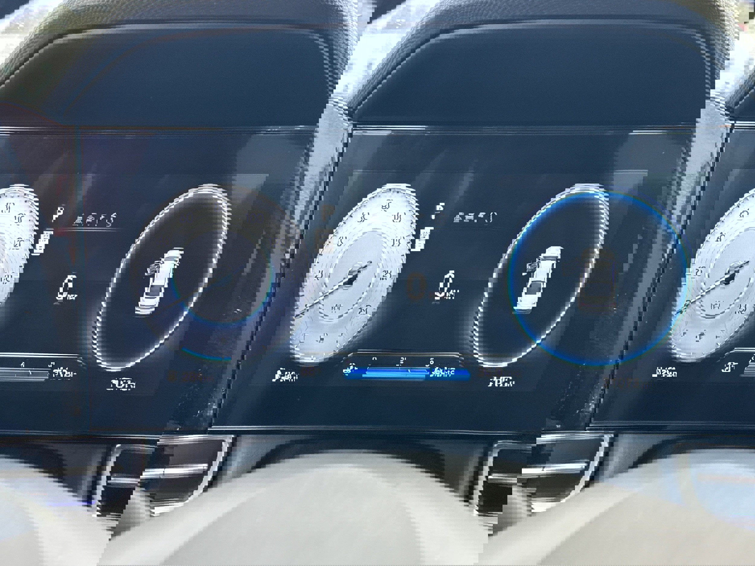 Used 2025 Hyundai Elantra SEL image 26