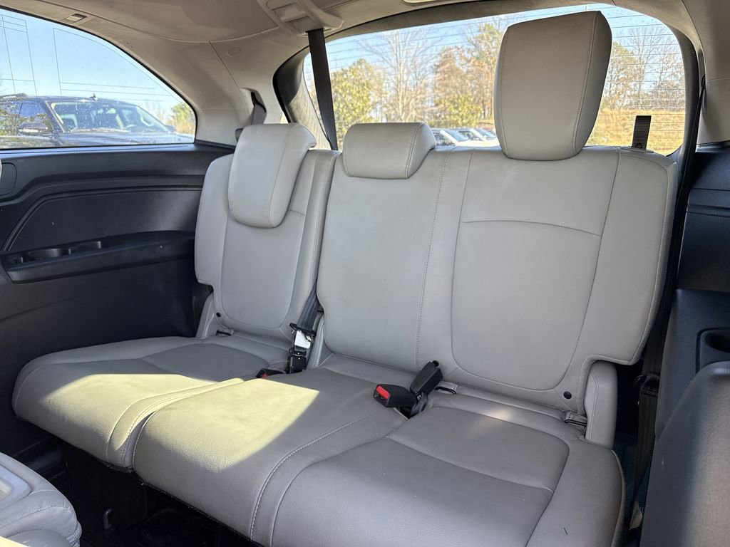 Used 2019 Honda Odyssey EX-L image 12