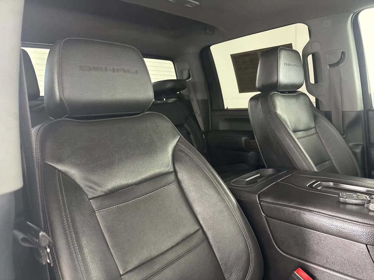 Used 2020 GMC Sierra 2500 Denali w/ Denali Ultimate Package image 30