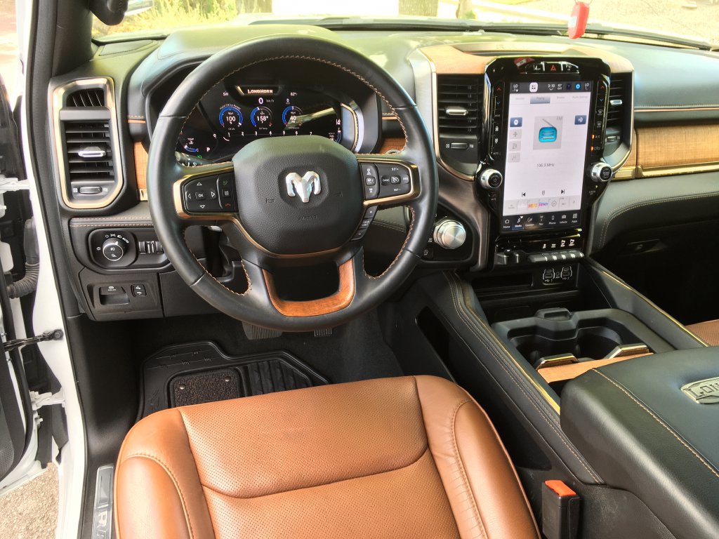 Used 2024 RAM 1500 Limited AWD/4WD image 24