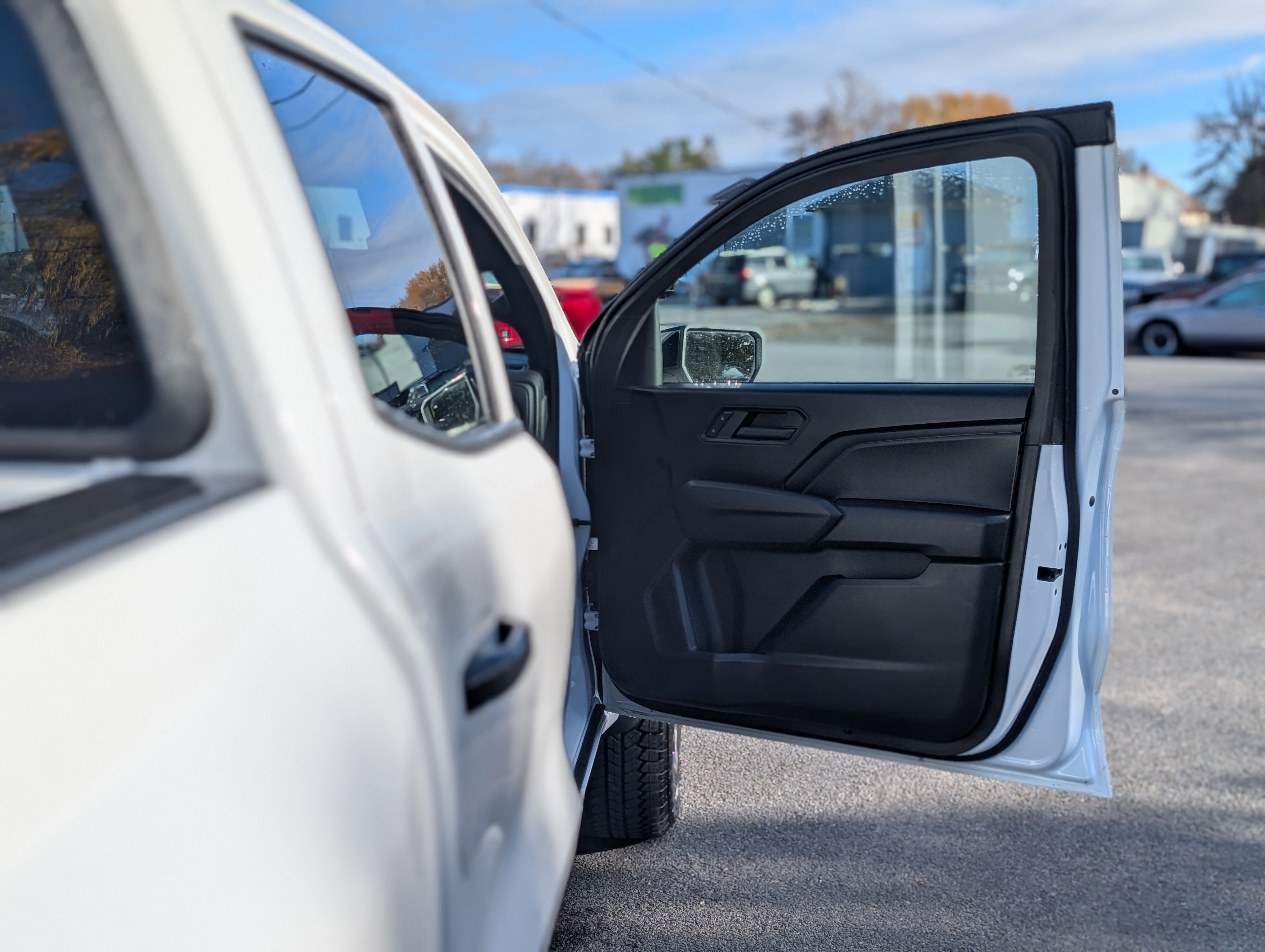 Used 2024 Chevrolet Colorado Trail Boss w/ Advanced Trailering Package image 40