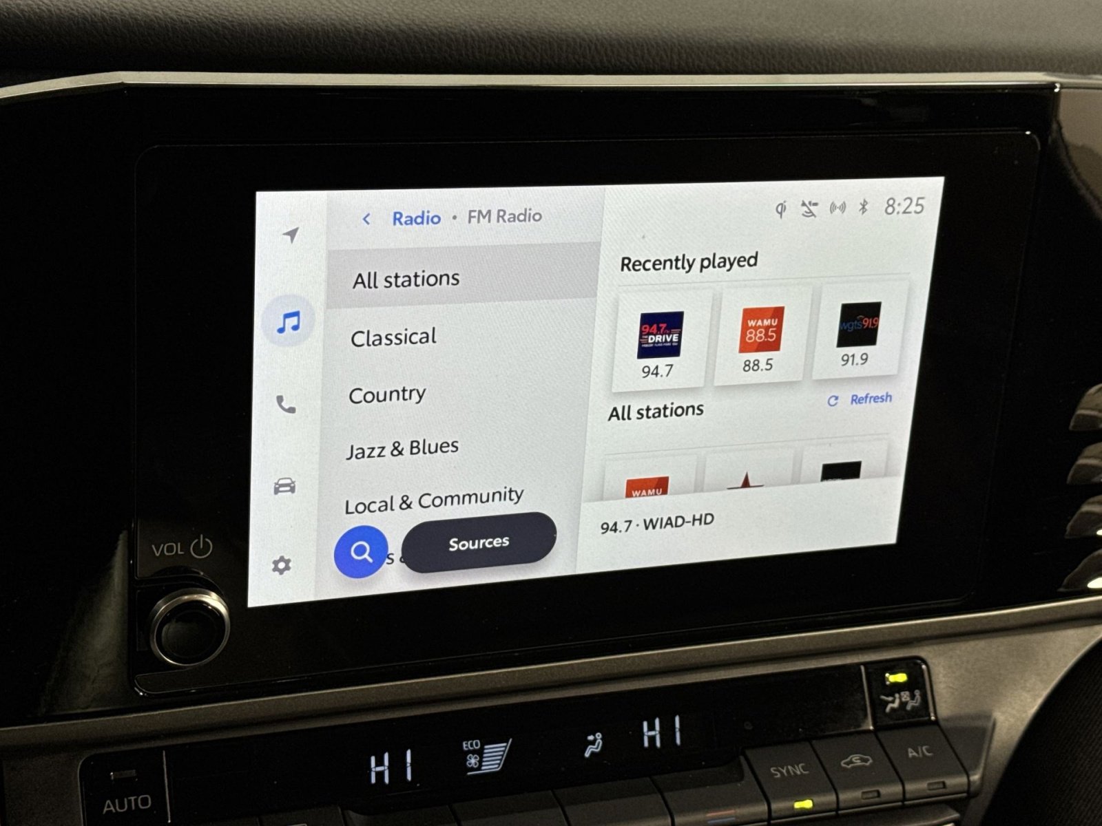 Used 2025 Toyota Camry LE image 22