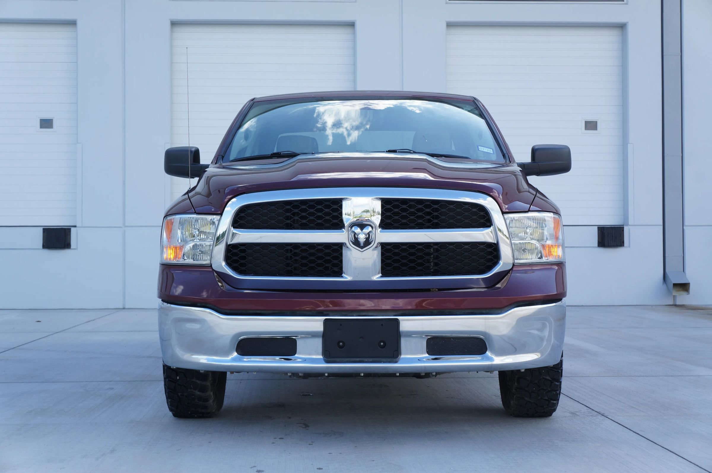 Used 2021 RAM 1500 Classic SLT image 3