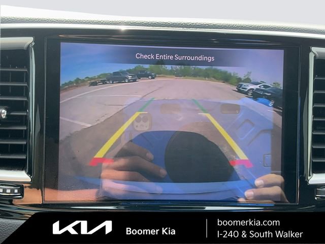 Used 2023 Chrysler Pacifica Touring-L image 25