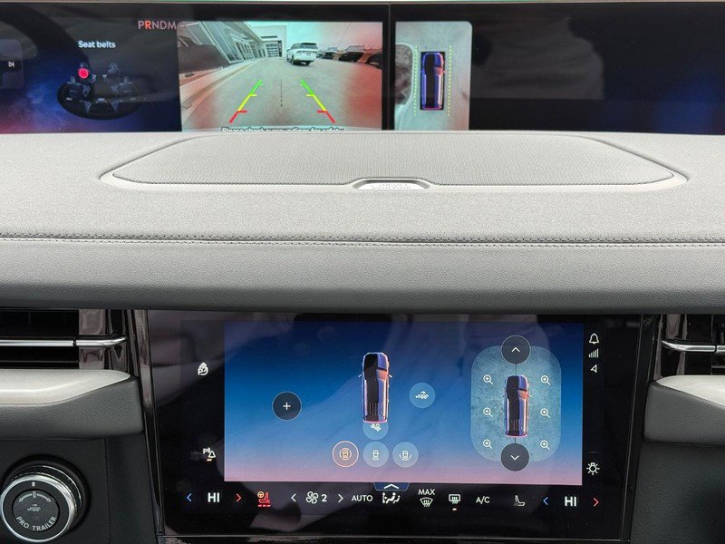 New 2025 Lincoln Navigator Reserve image 14