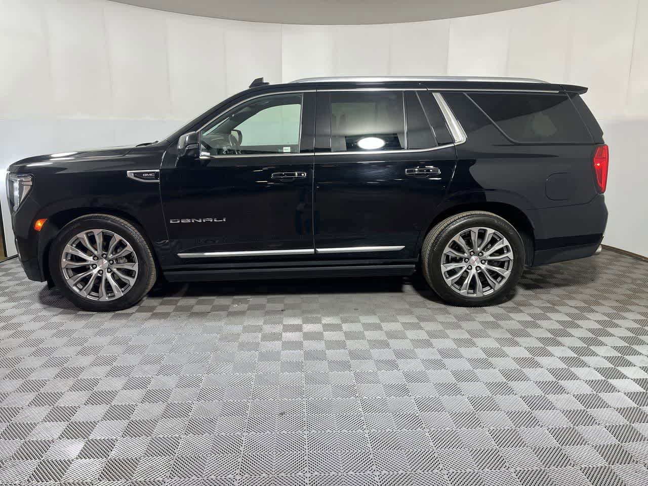 Used 2022 GMC Yukon Denali w/ Denali Ultimate Package image 5
