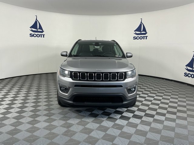 Used 2019 Jeep Compass Latitude AWD/4WD image 2