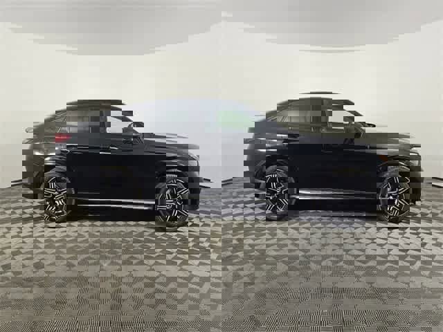 Certified 2025 Mercedes-Benz GLC 300 4MATIC image 6