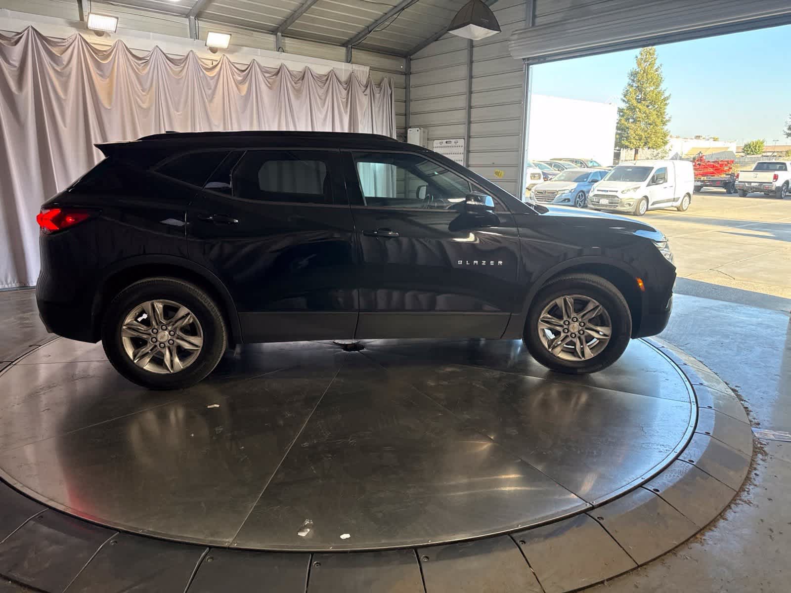Used 2020 Chevrolet Blazer LT w/ LPO, Floor Liner Package FWD image 4