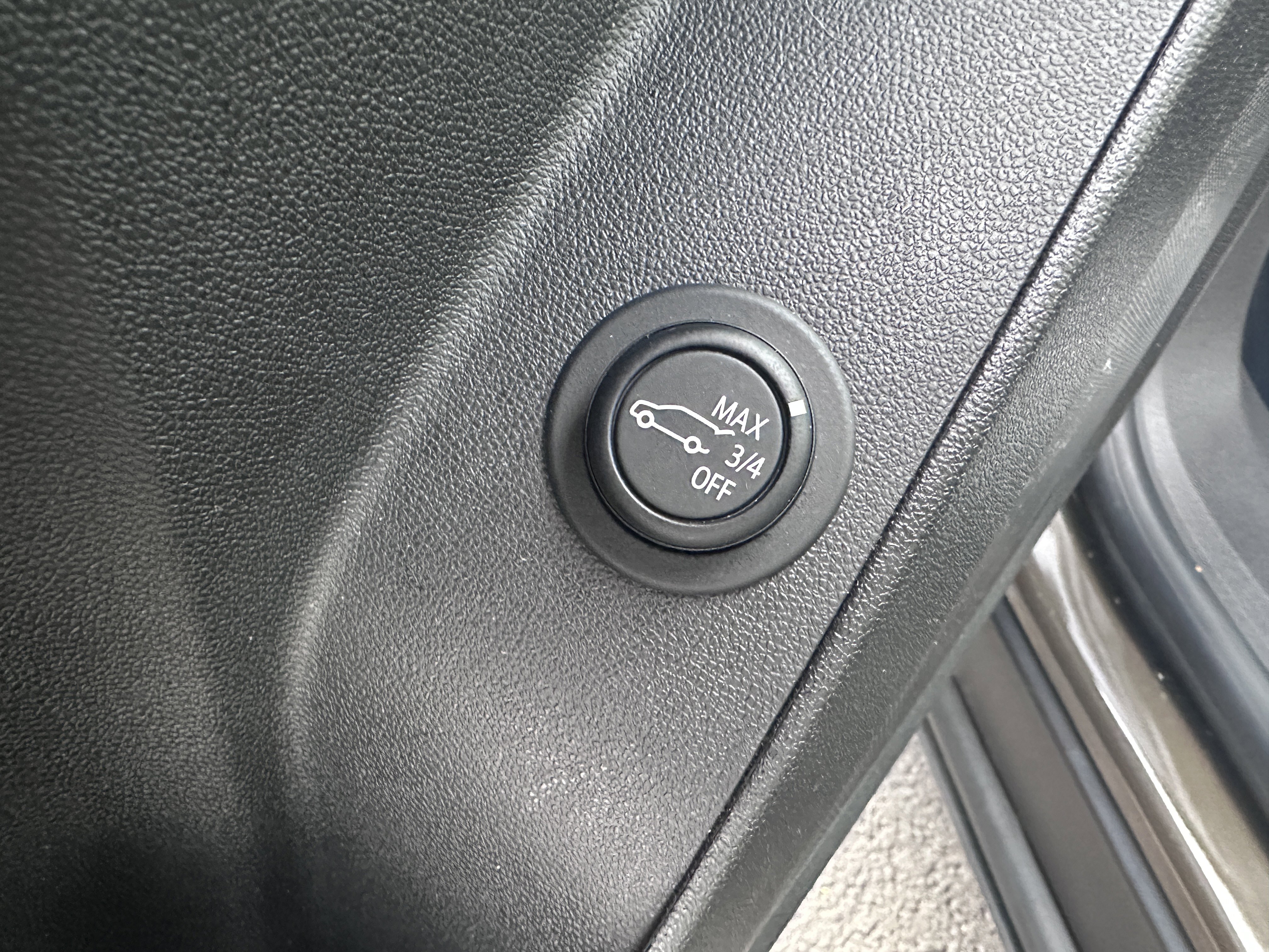 Used 2024 Chevrolet Equinox LT image 14