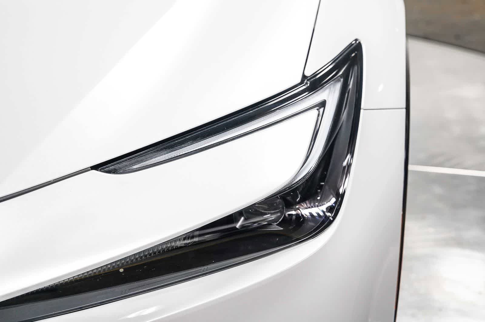 Certified 2026 Toyota Prius FWD image 8