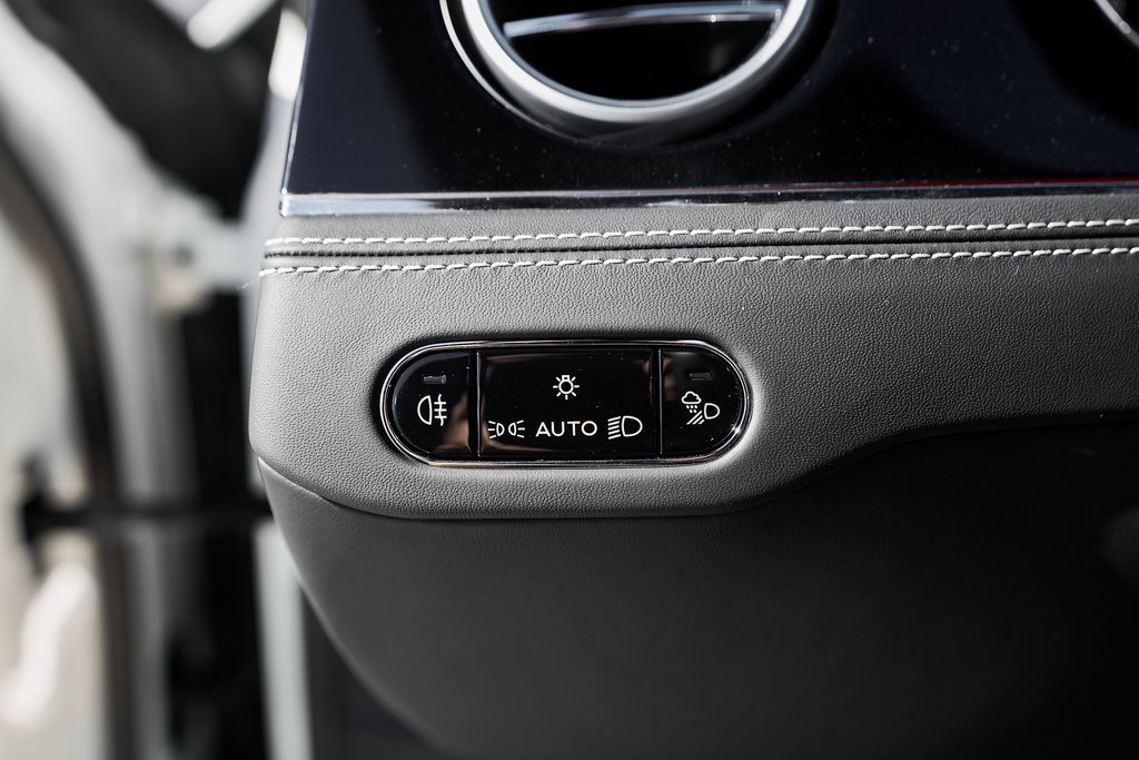 Used 2024 Bentley Flying Spur S V8 image 50