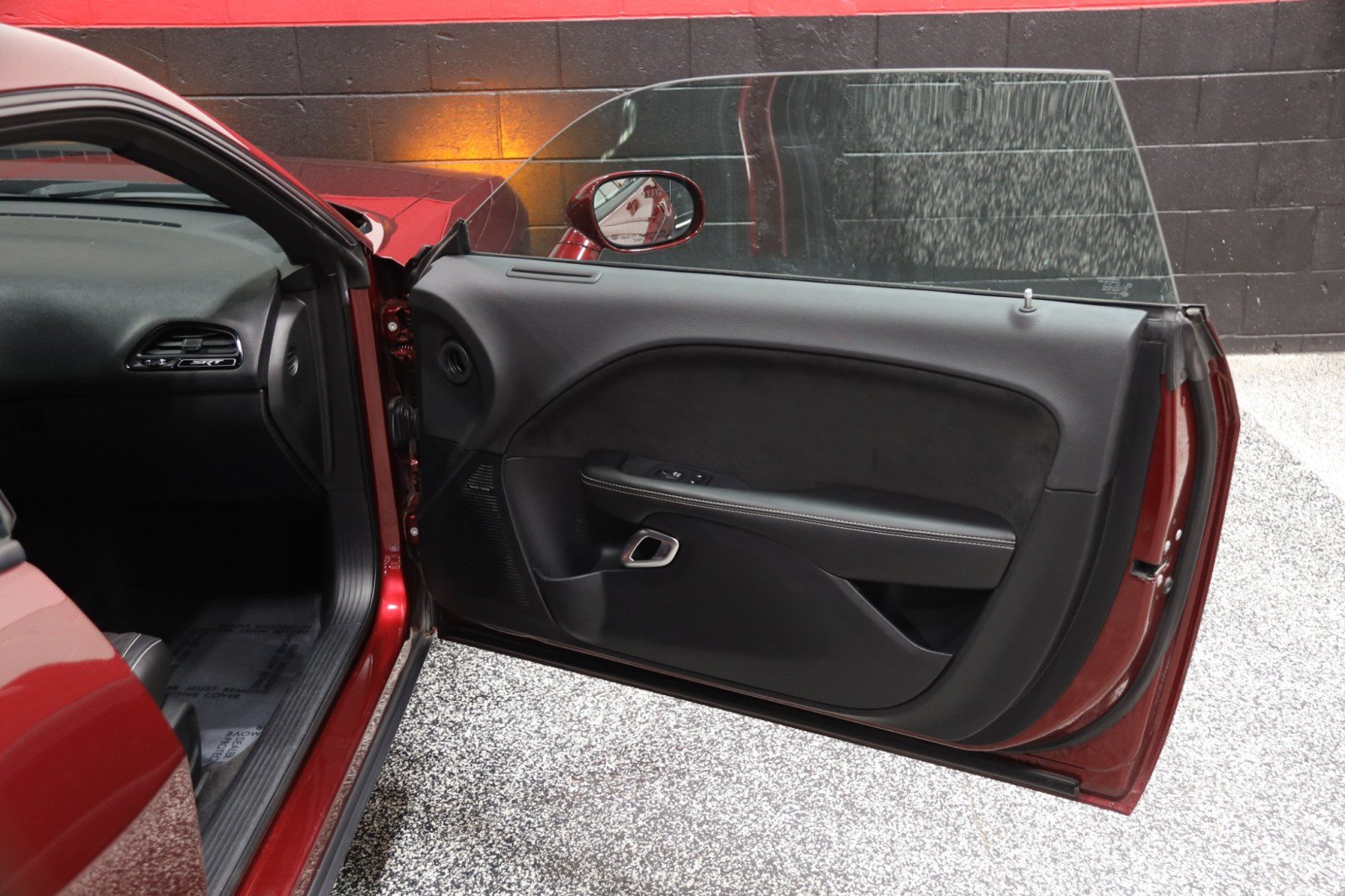 Used 2018 Dodge Challenger SRT w/ Technology Group RWD image 43