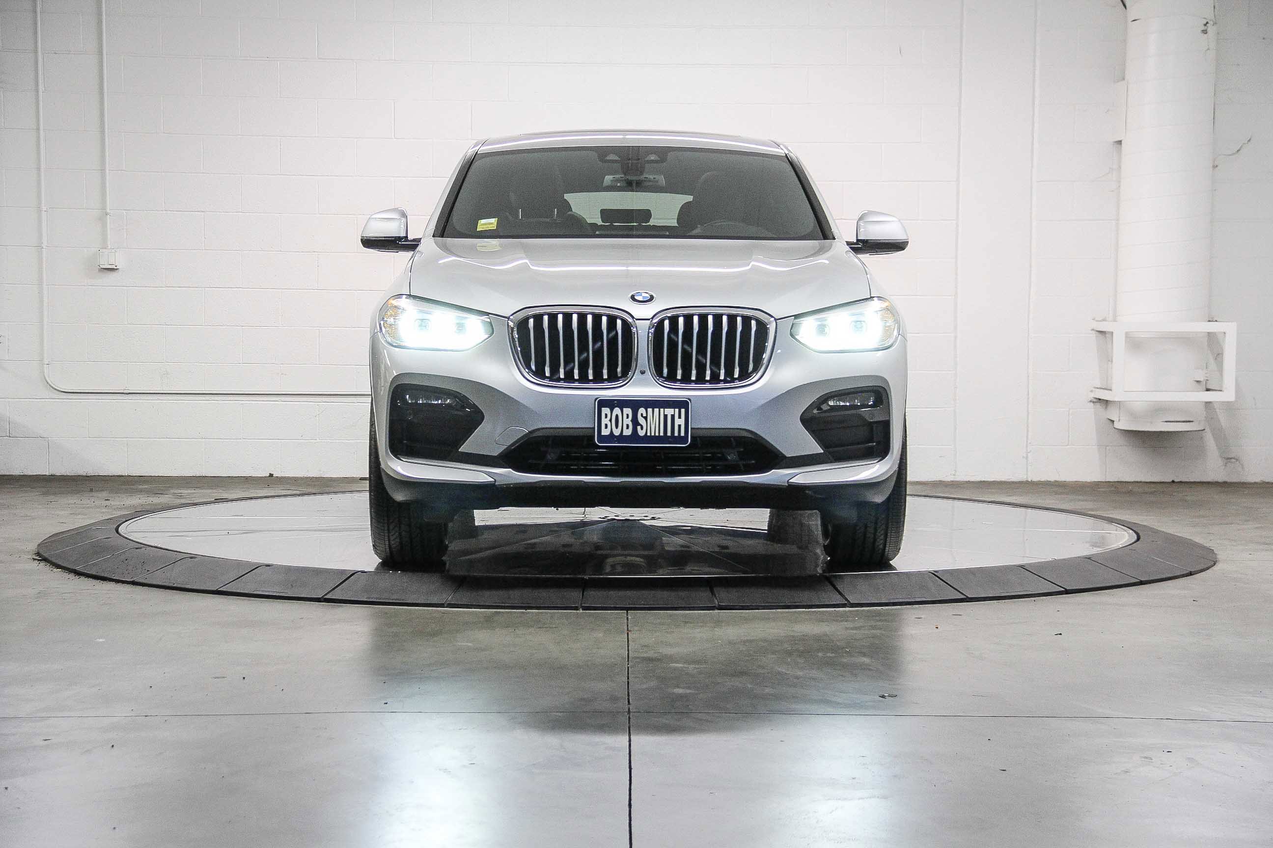 Used 2020 BMW X4 xDrive30i w/ Convenience Package image 2