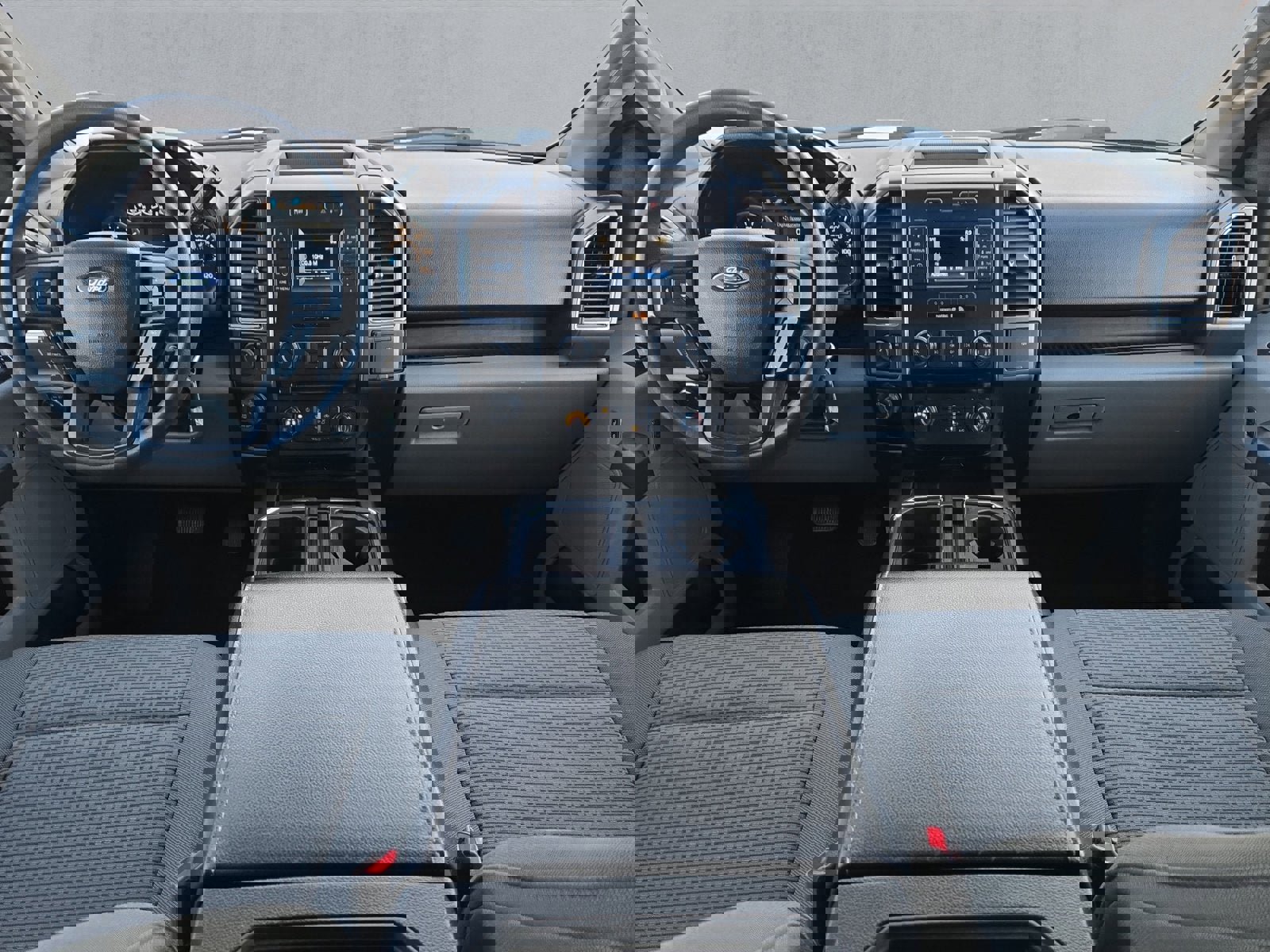 Used 2017 Ford F150 XLT w/ Trailer Tow Package image 9