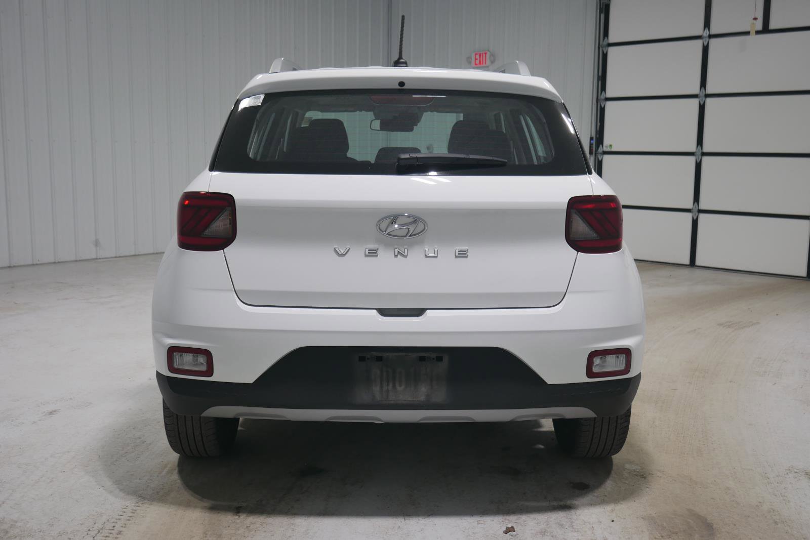 Used 2024 Hyundai Venue SEL image 6