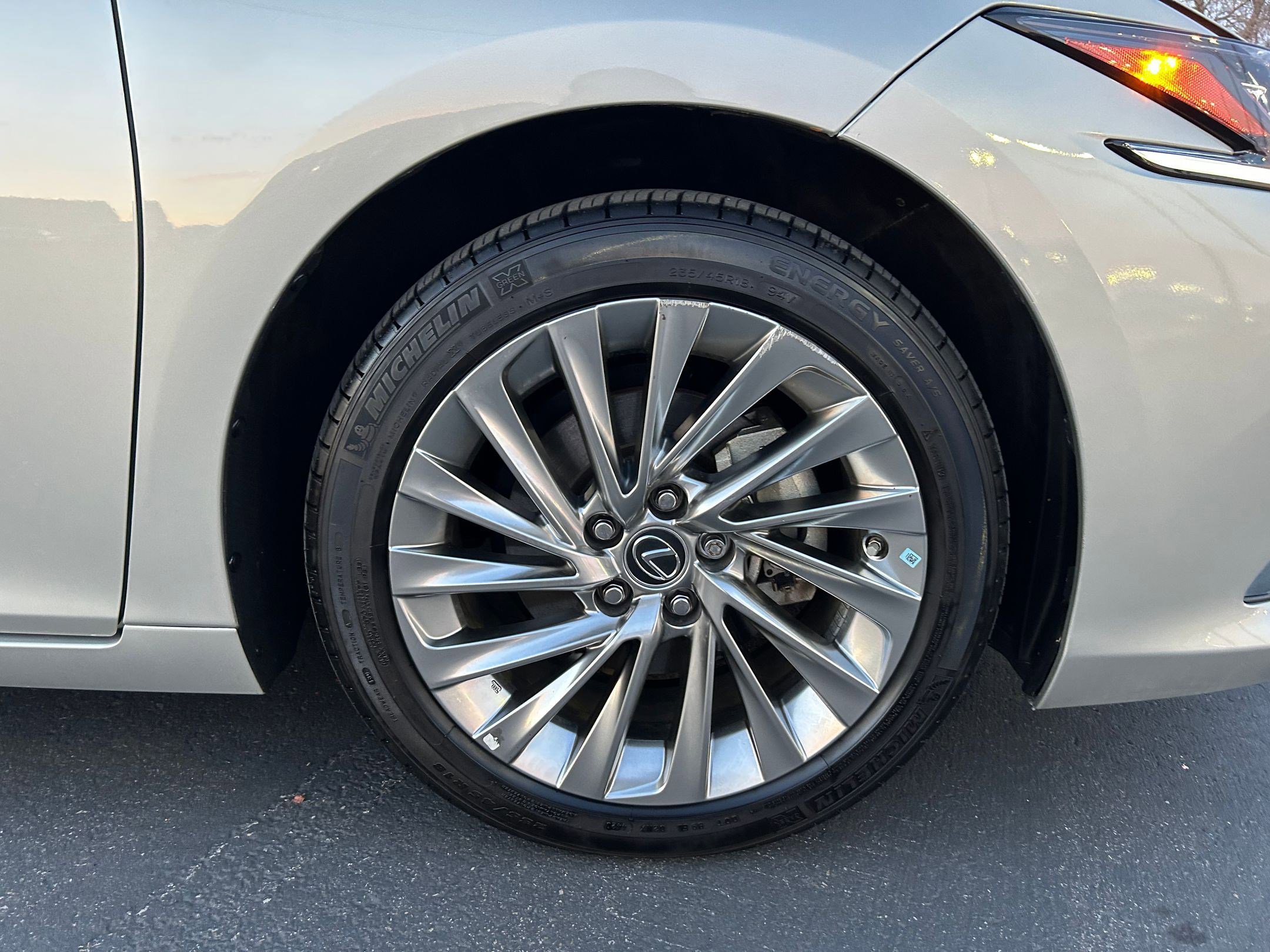 Used 2021 Lexus ES 300h Ultra Luxury image 31