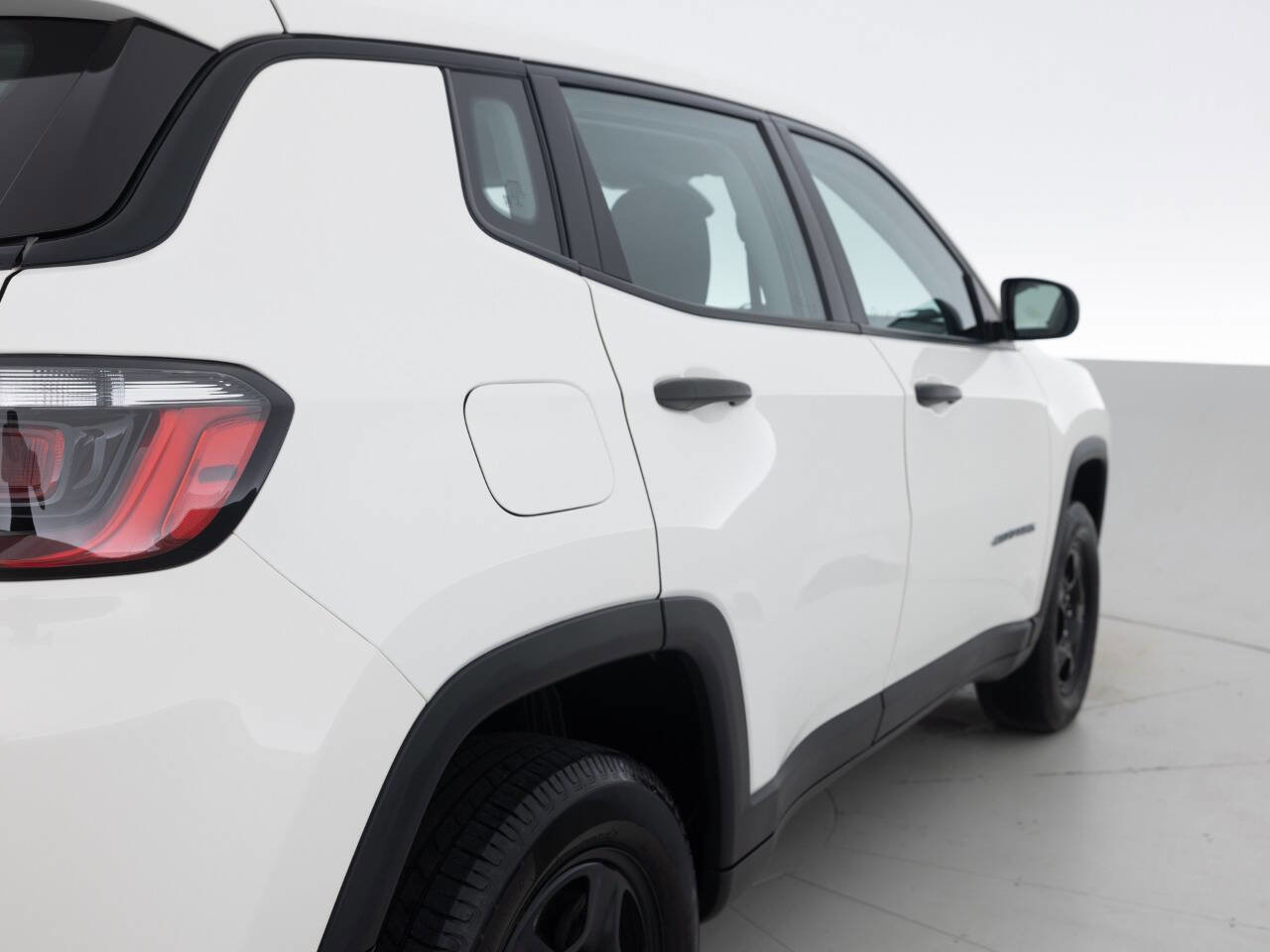 Used 2021 Jeep Compass Sport w/ Cold Weather Group AWD/4WD image 14