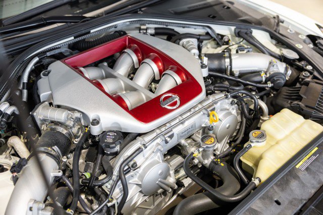 Used 2021 Nissan GT-R Premium image 22