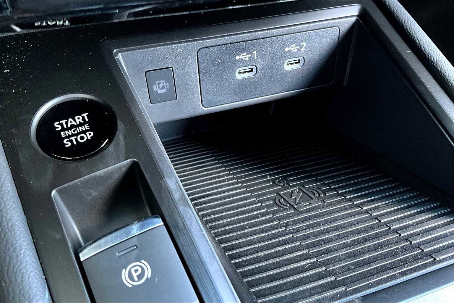 New 2026 Nissan Kicks SR image 18