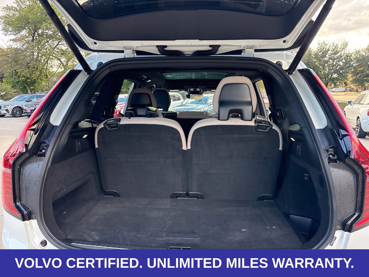 Certified 2026 Volvo XC90 B6 Plus AWD/4WD image 12