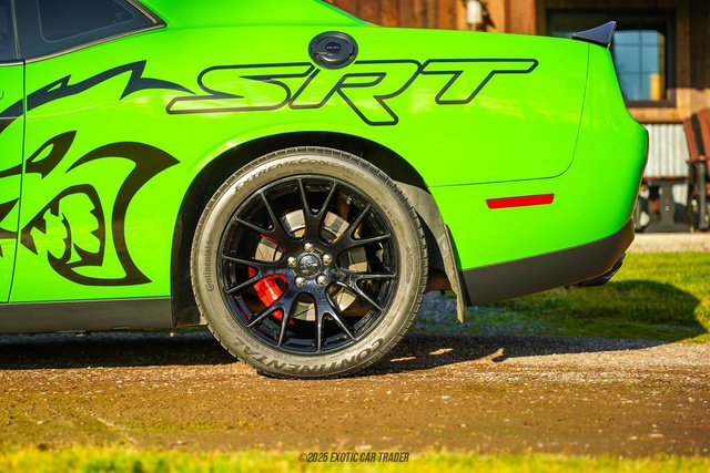 Used 2017 Dodge Challenger SRT Hellcat image 5