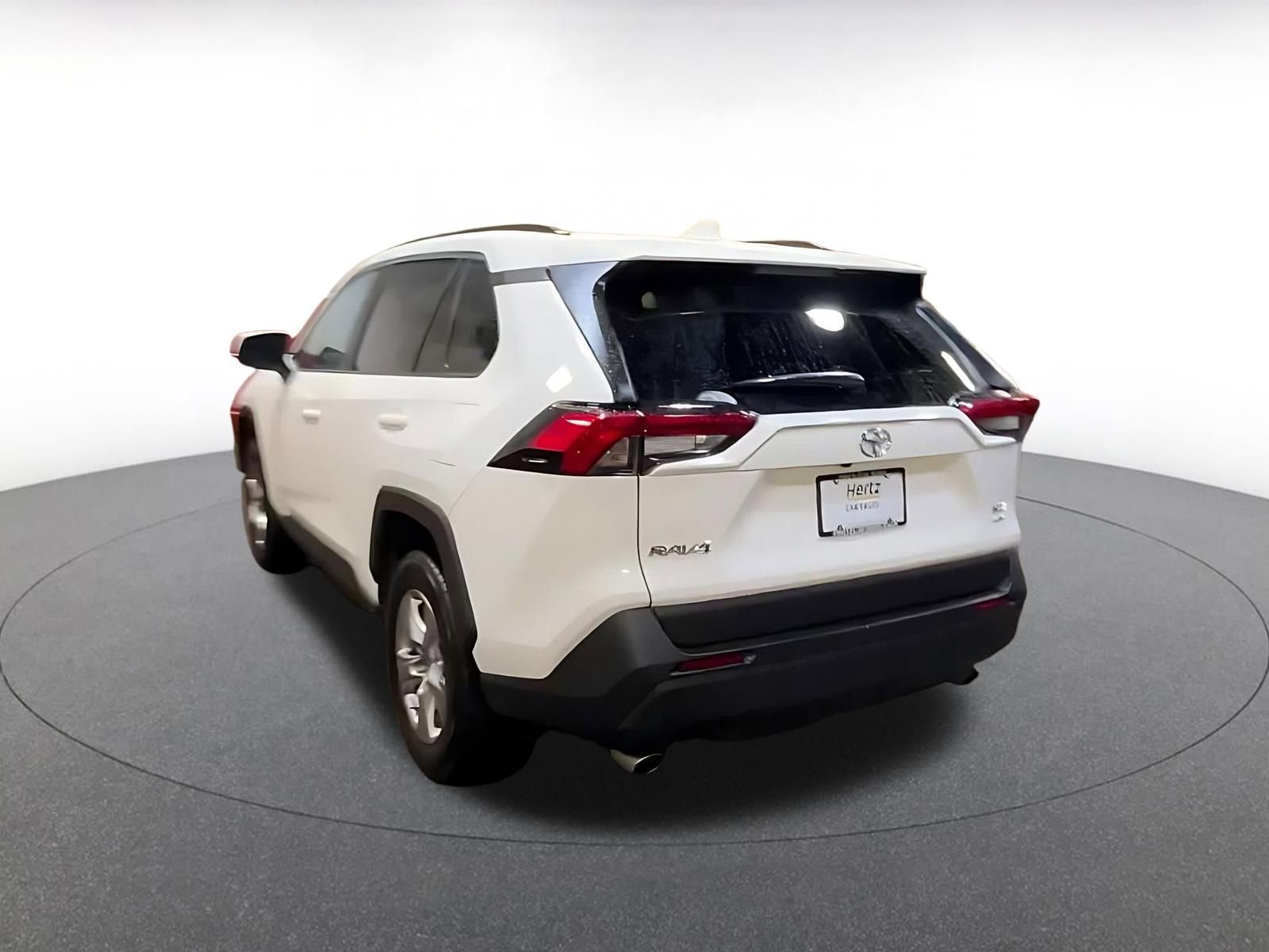 Used 2025 Toyota RAV4 XLE image 11