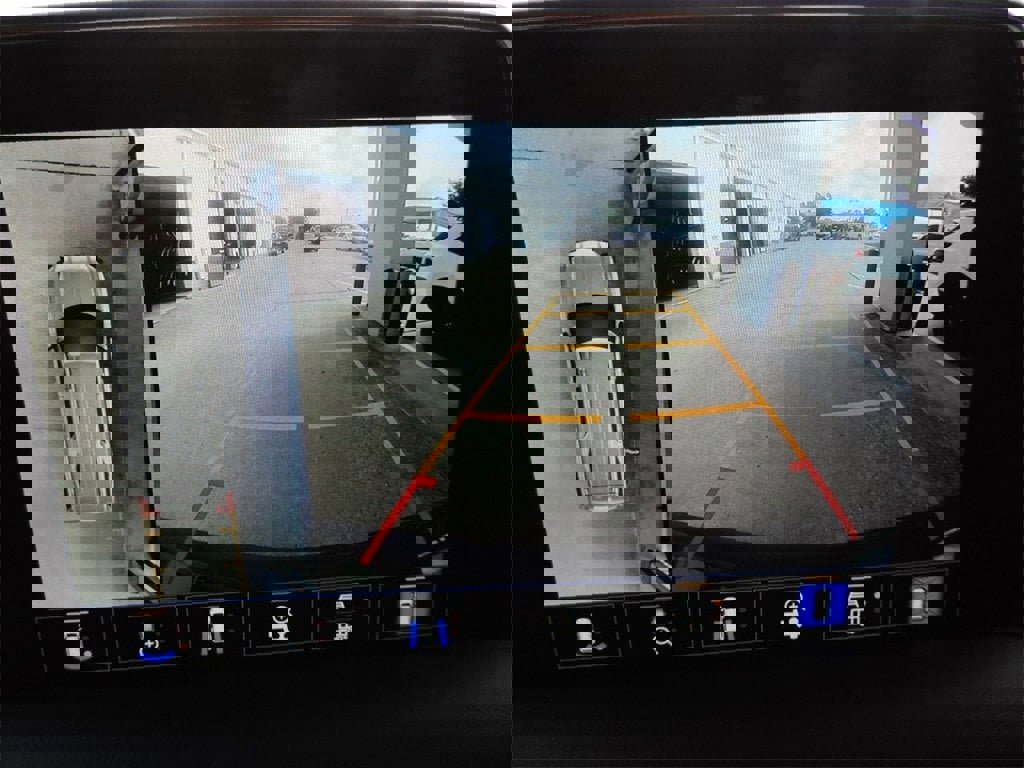 Certified 2023 GMC Yukon XL AT4 image 32