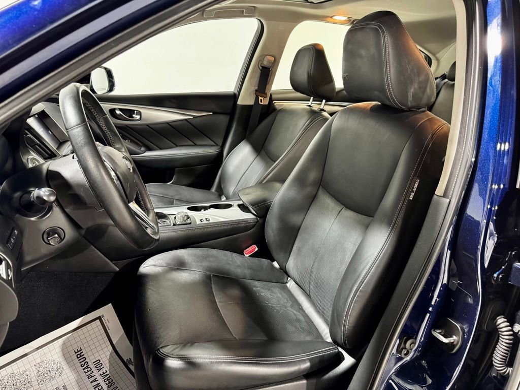 Used 2022 INFINITI Q50 Luxe w/ Cargo Package image 3