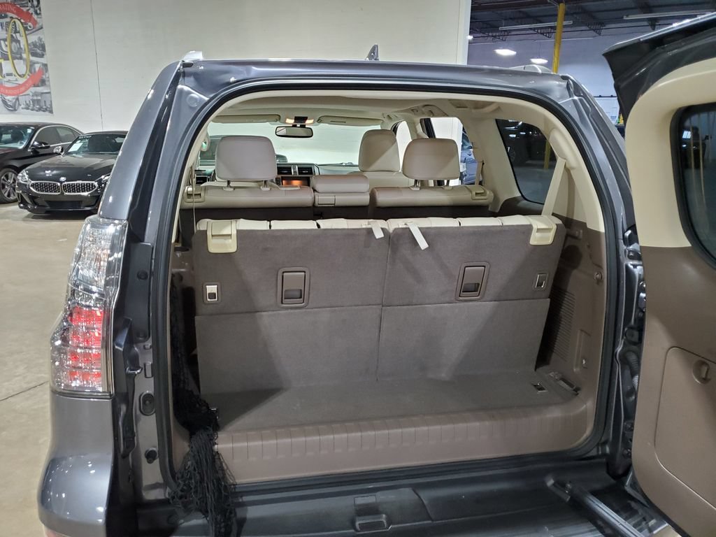 Used 2018 Lexus GX 460 Premium w/ Premium Package AWD/4WD image 43