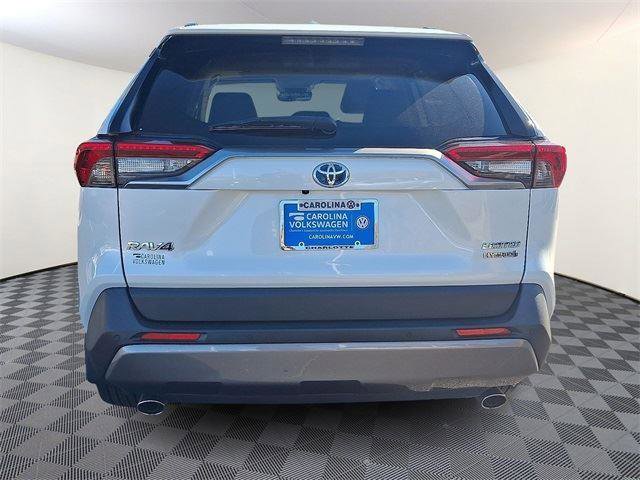 Used 2021 Toyota RAV4 Limited image 5