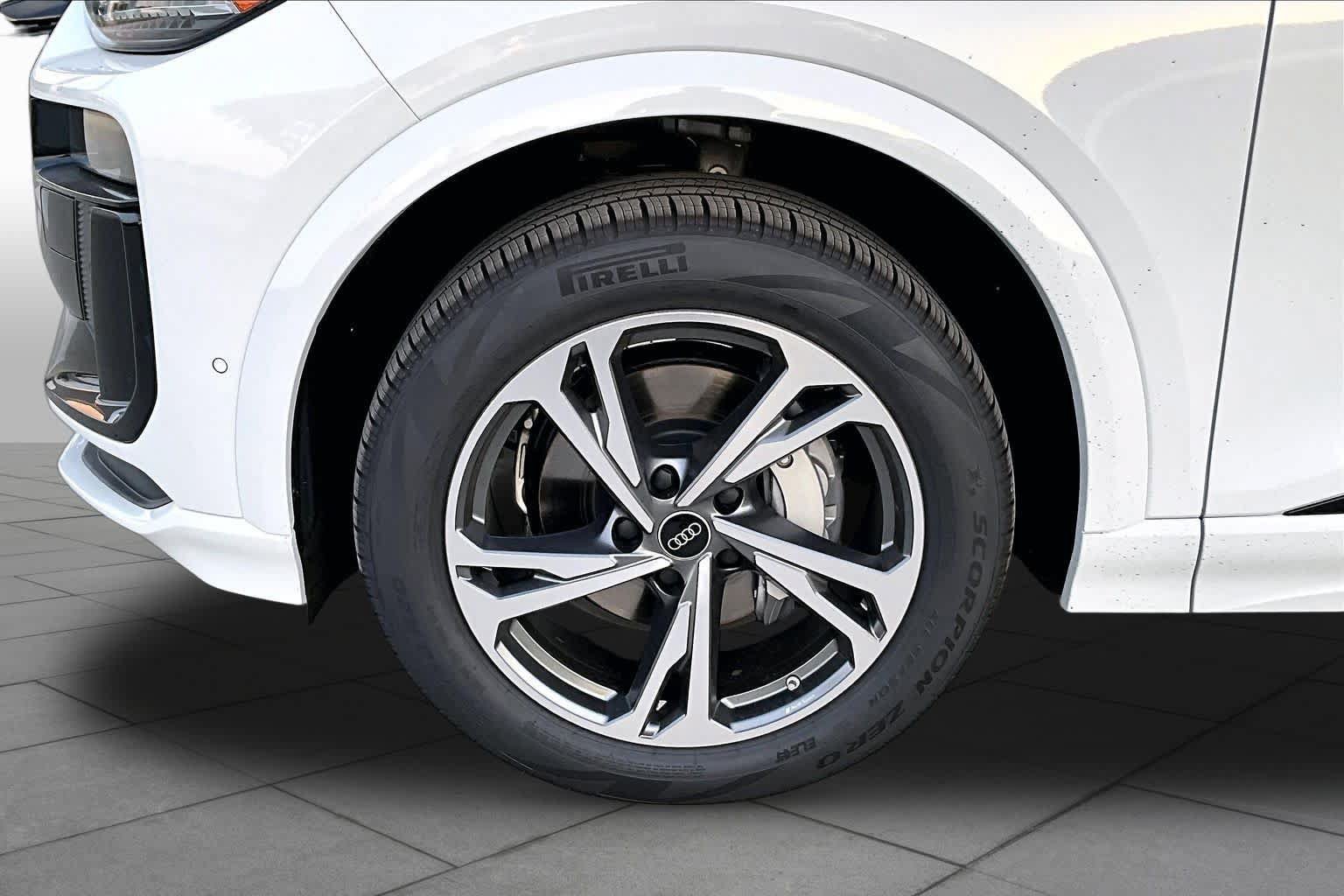 New 2027 Audi Q6 e-tron Premium Plus AWD/4WD image 11