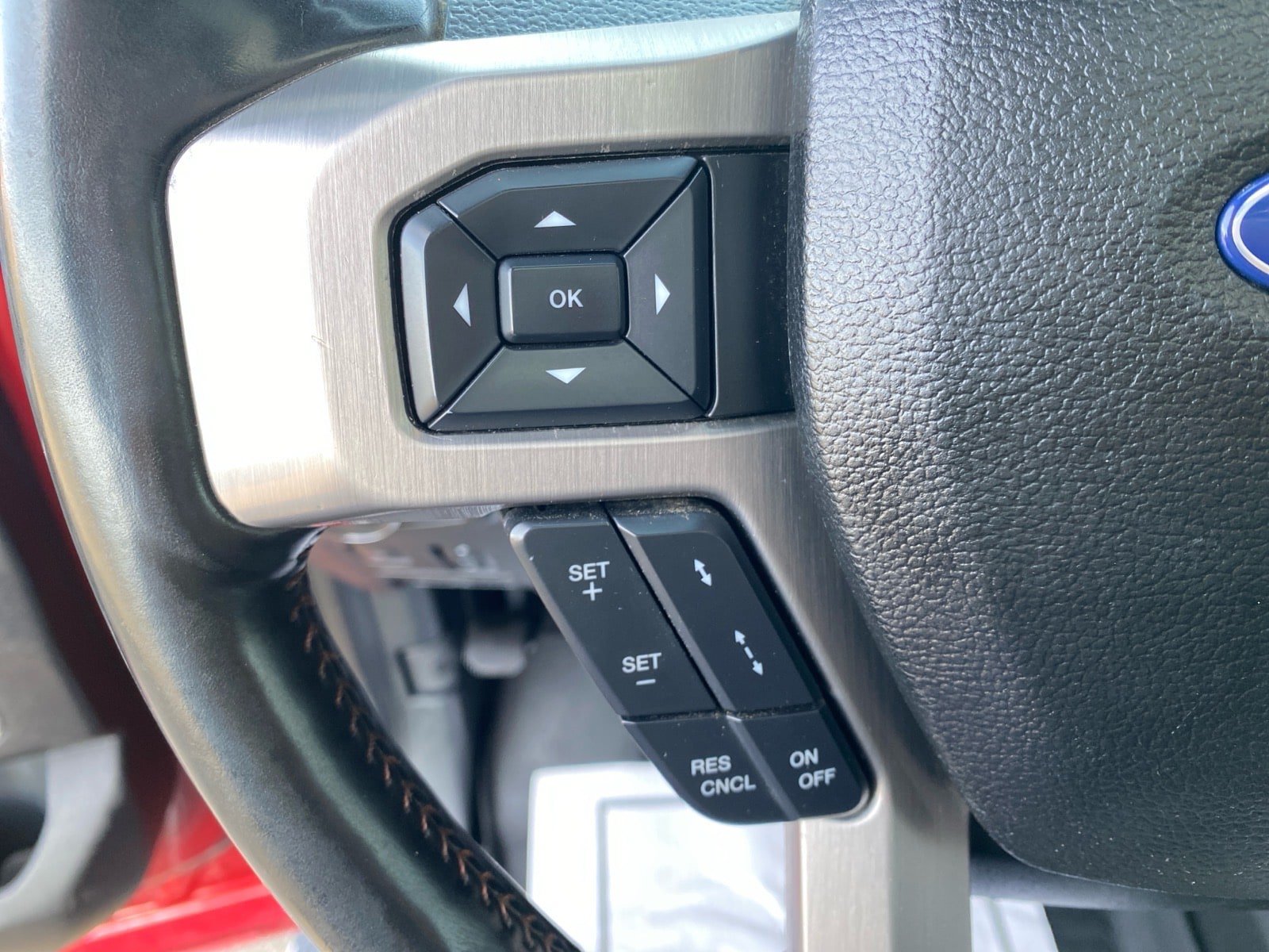 Used 2021 Ford F350 Platinum w/ FX4 Off-Road Package AWD/4WD image 21