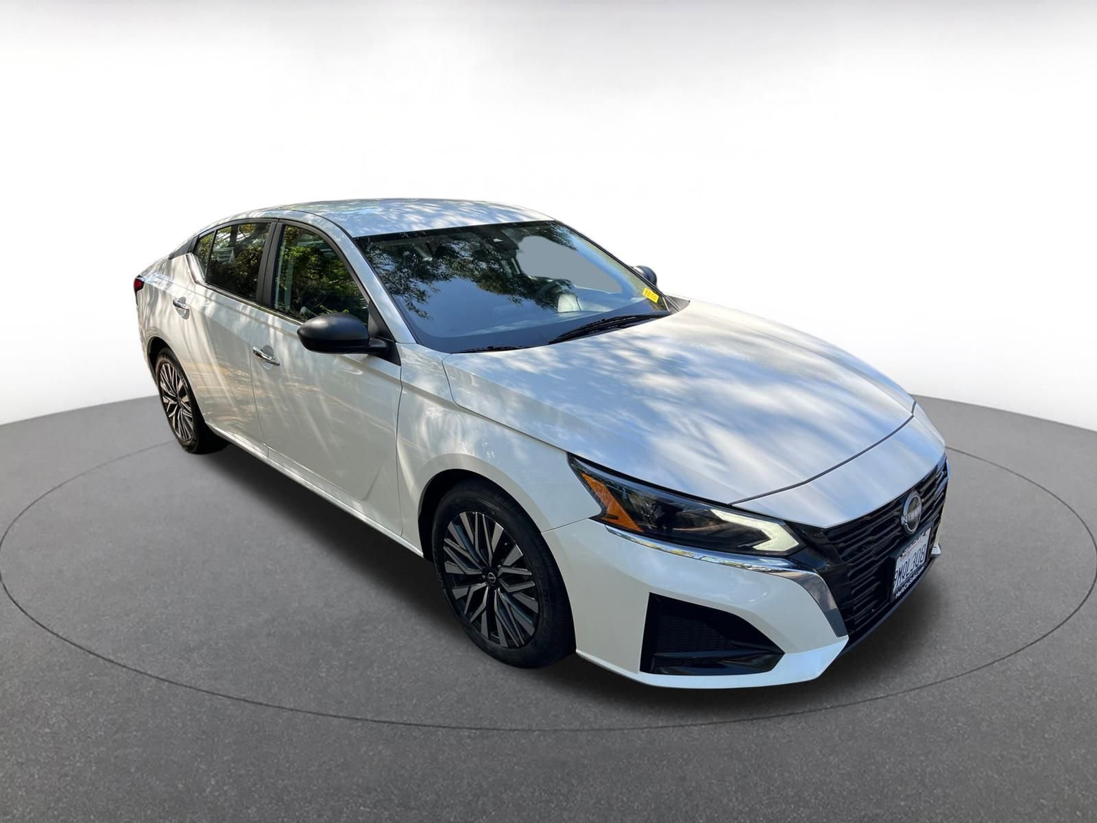 Used 2024 Nissan Altima 2.5 SV