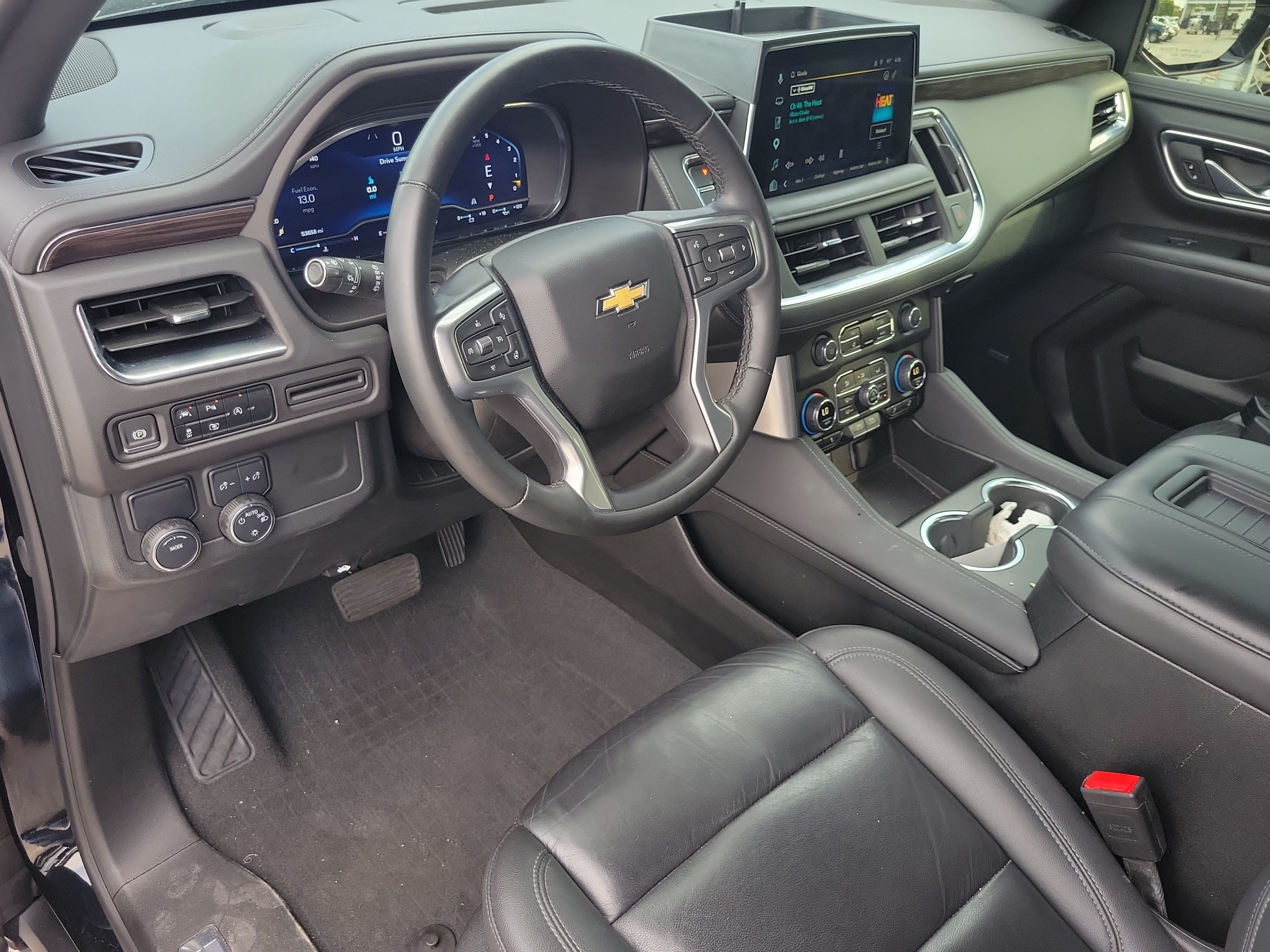 Used 2024 Chevrolet Tahoe LT w/ Luxury Package RWD image 14